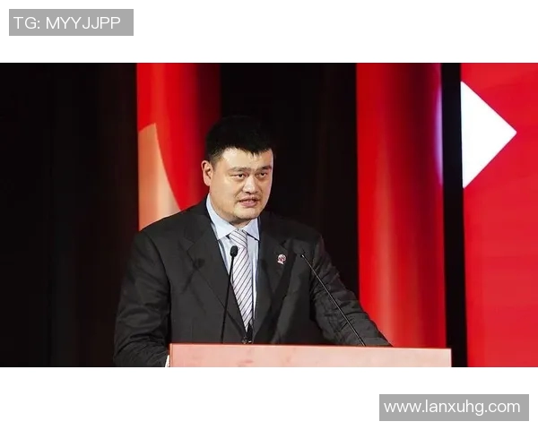姚明转型为专职裁判引发热议篮球界新风潮与挑战 姚明转型为专职裁判引发热议篮球界新风潮与挑战