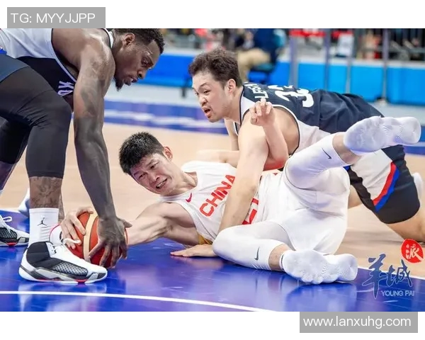 男篮世界杯：中国队大胜美国队，晋级决赛惊艳全场